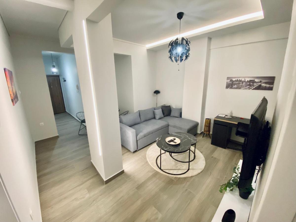 Central Grey Quiet Apartment سالونيك المظهر الخارجي الصورة